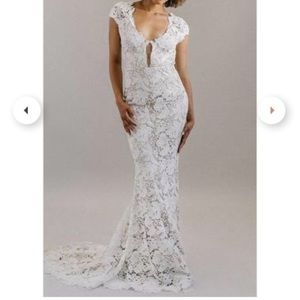 Laudae Wilshire wedding dress.